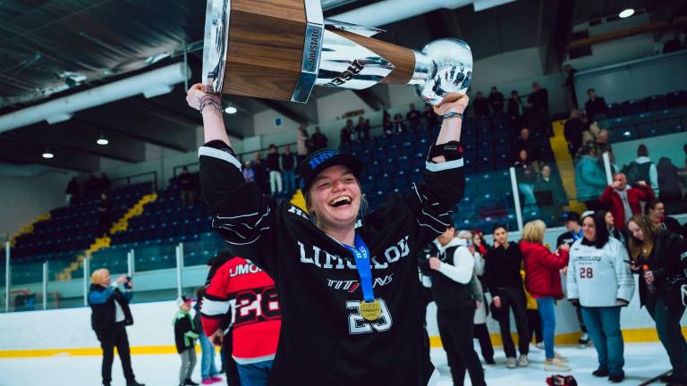 $!Laurie a remporté deux championnats consécutifs avec les Titans de Limoilou. Crédit photo : Titans de Limoilou.